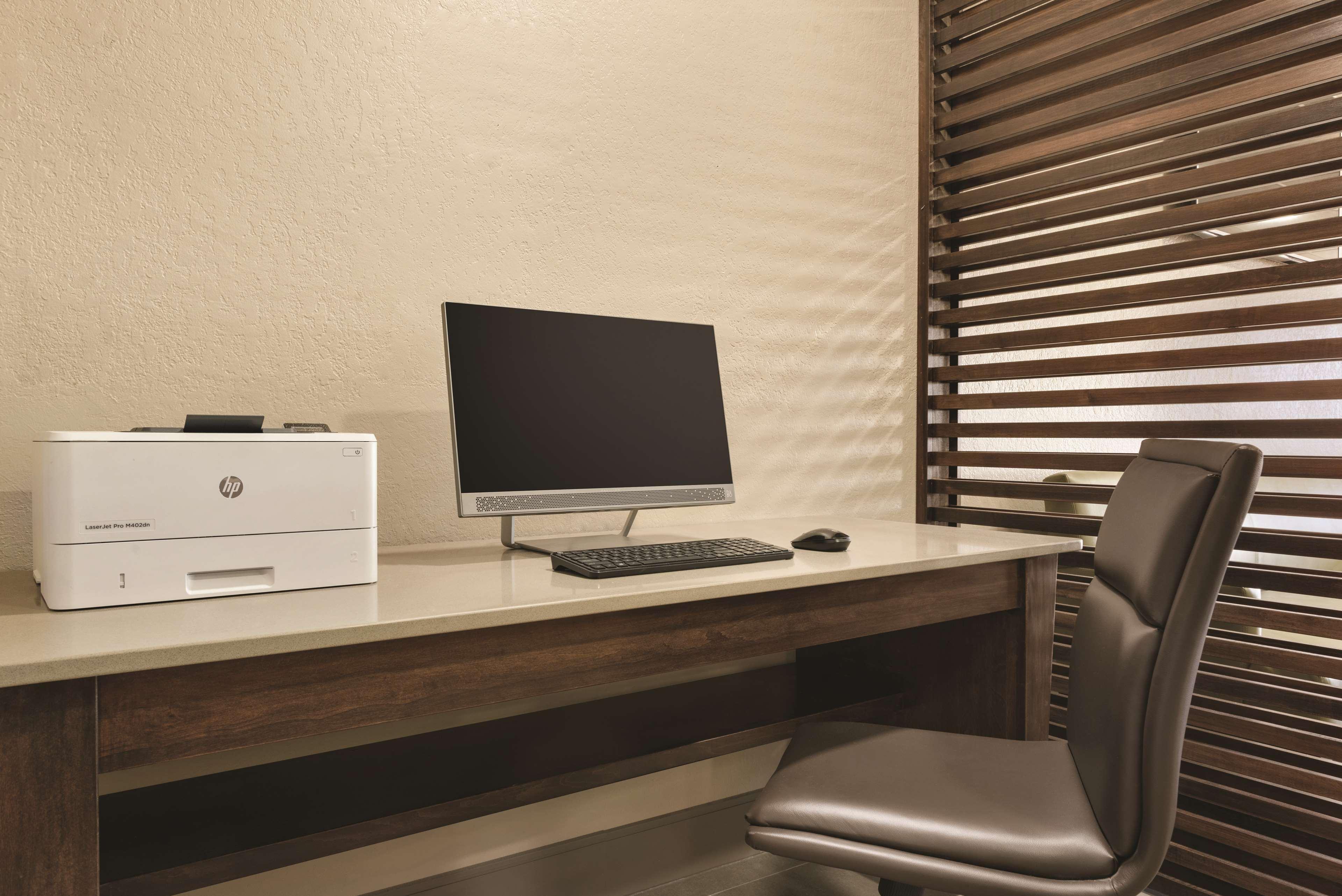Country Inn & Suites By Radisson, Coralville, Ia Exteriér fotografie