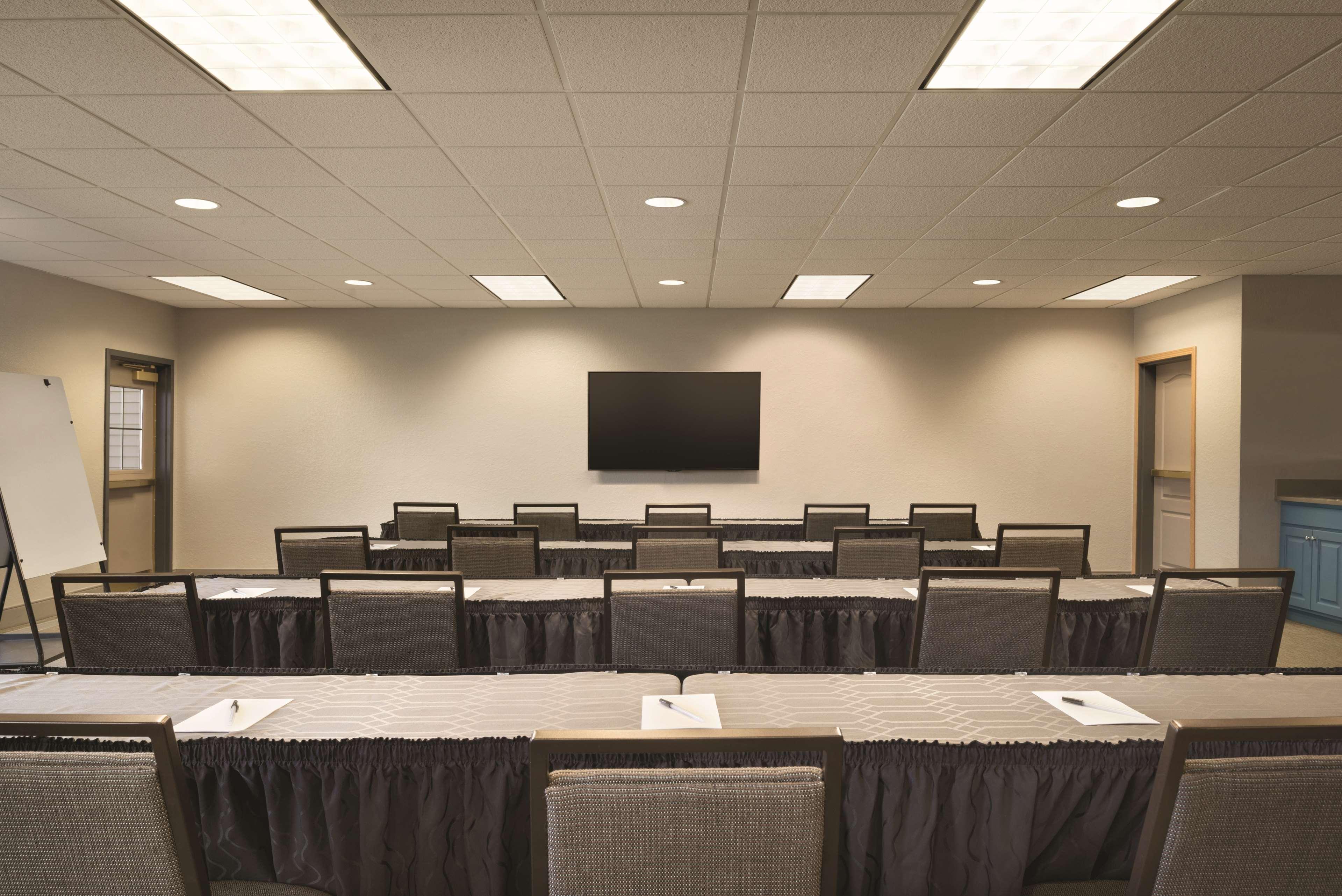 Country Inn & Suites By Radisson, Coralville, Ia Exteriér fotografie