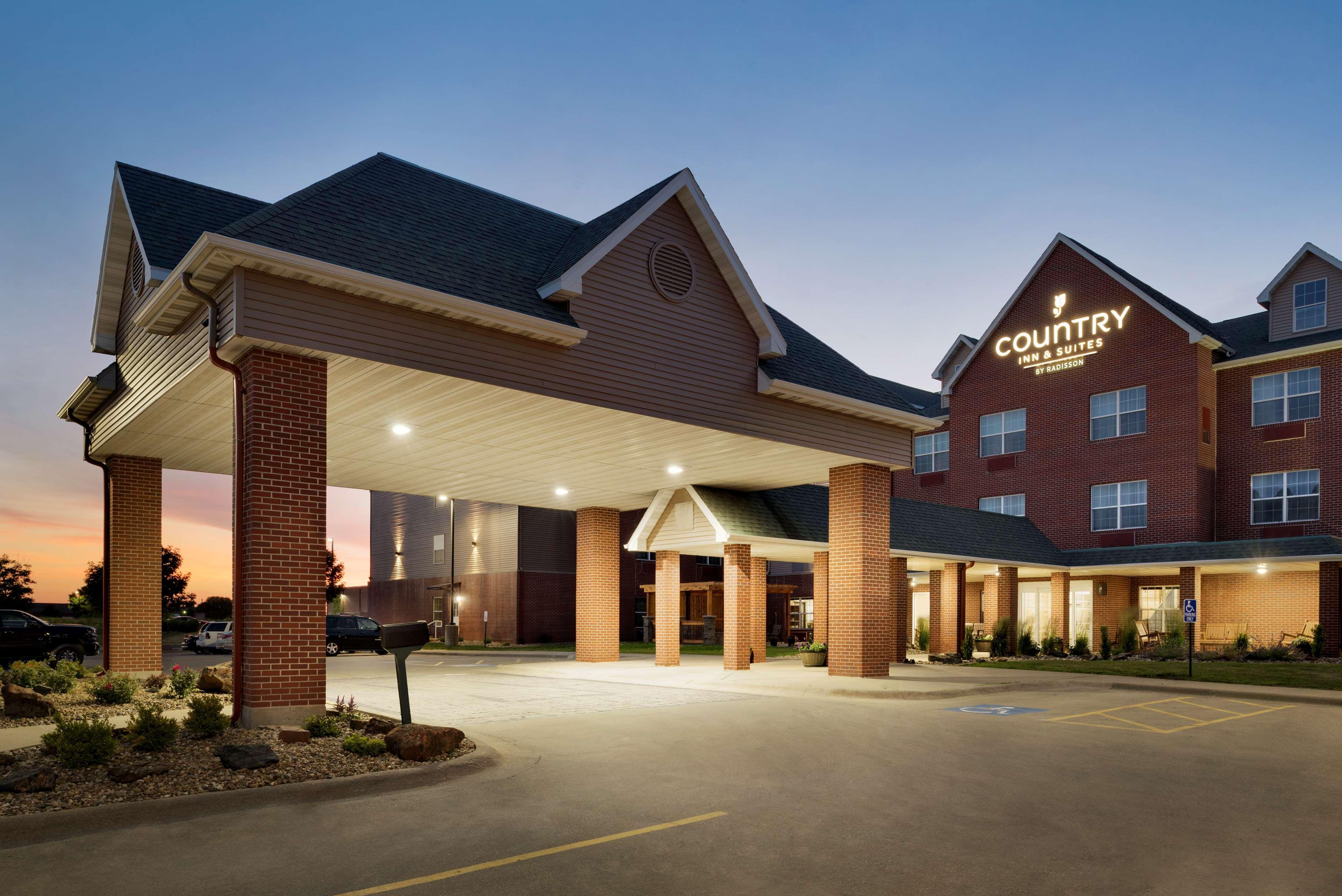 Country Inn & Suites By Radisson, Coralville, Ia Exteriér fotografie